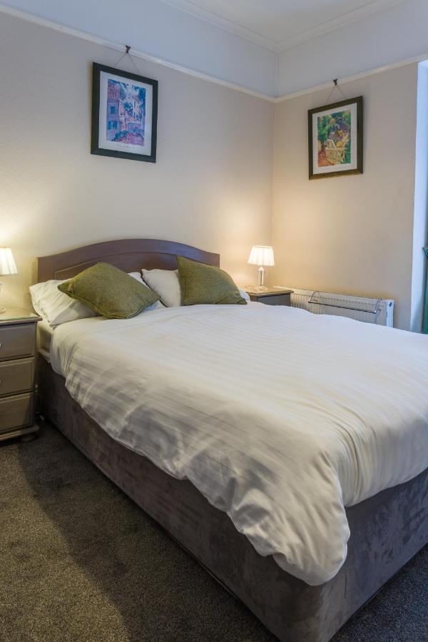 Relax At Rosscourt Guest House-Free On Site Parking (Adults Only) ボーンマス エクステリア 写真