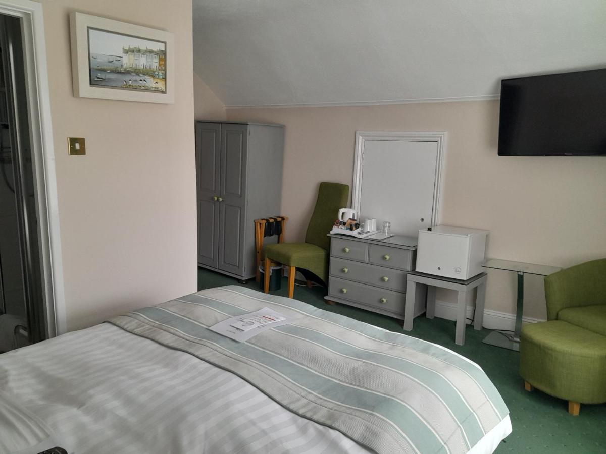 Relax At Rosscourt Guest House-Free On Site Parking (Adults Only) ボーンマス エクステリア 写真