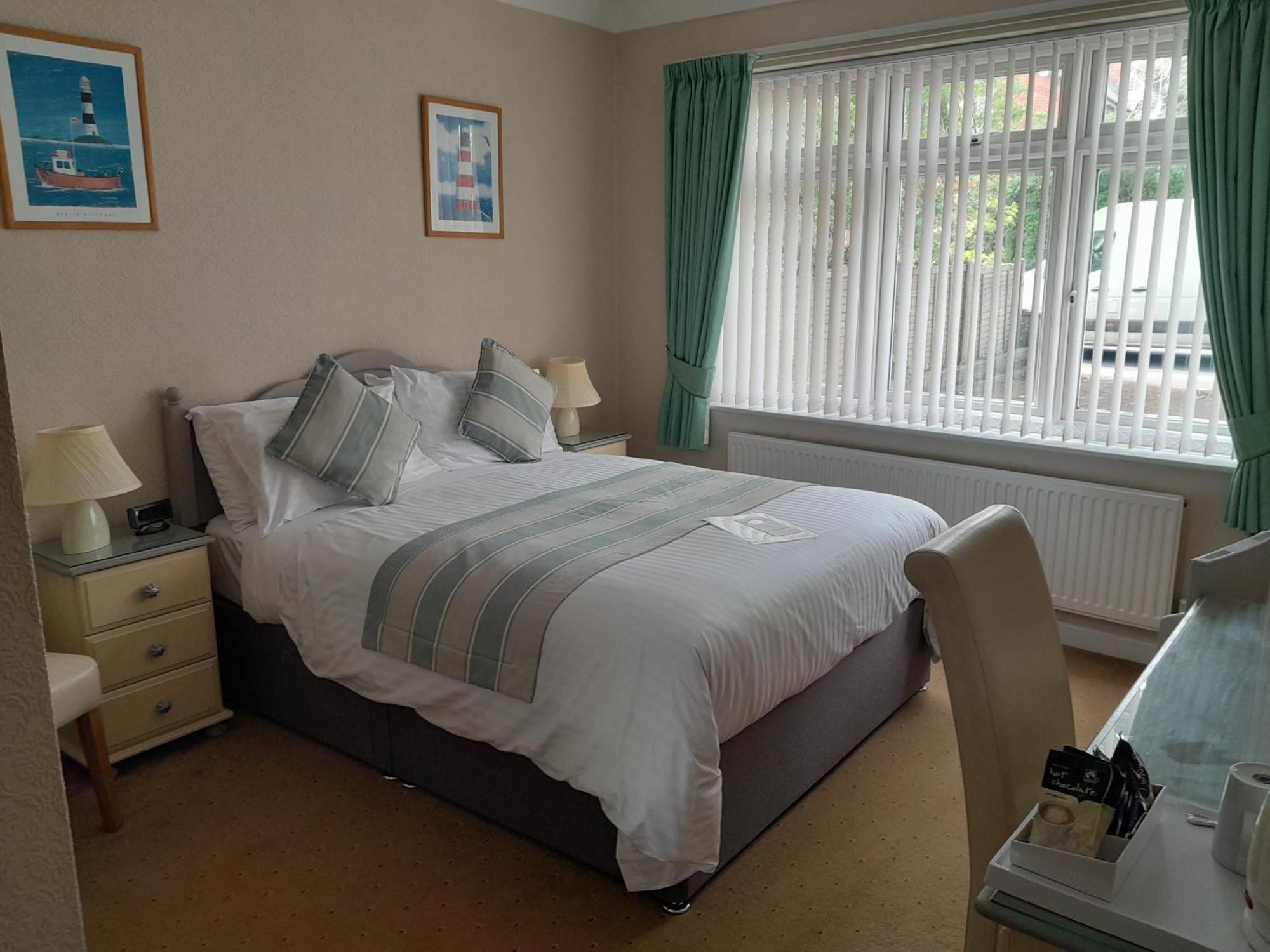 Relax At Rosscourt Guest House-Free On Site Parking (Adults Only) ボーンマス エクステリア 写真