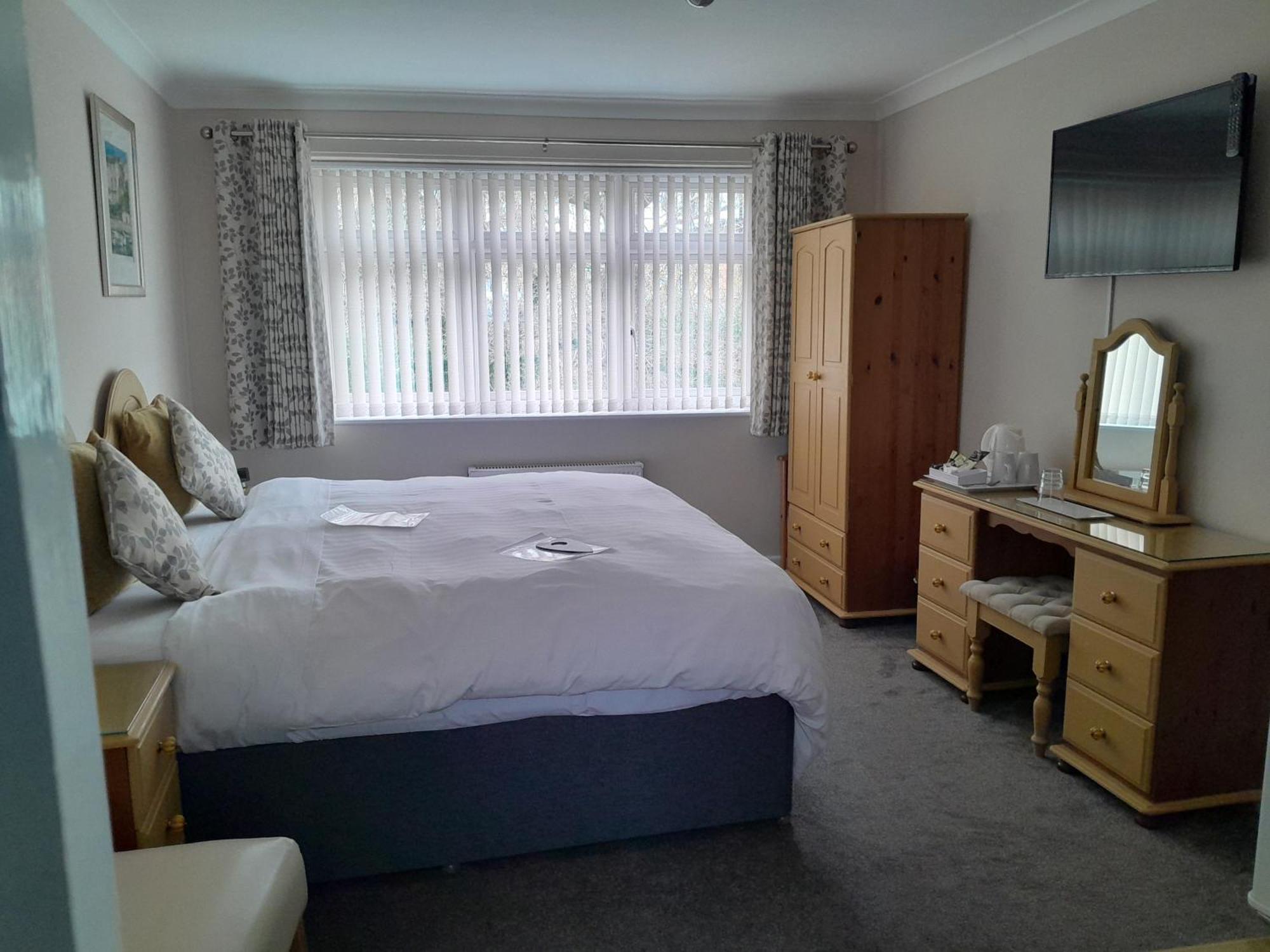 Relax At Rosscourt Guest House-Free On Site Parking (Adults Only) ボーンマス エクステリア 写真