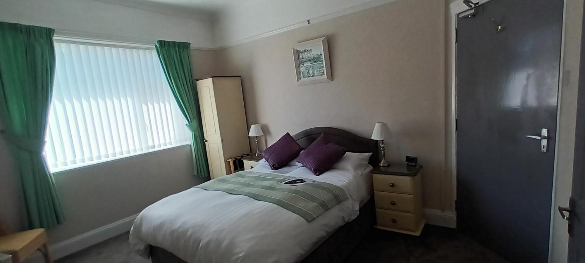 Relax At Rosscourt Guest House-Free On Site Parking (Adults Only) ボーンマス エクステリア 写真